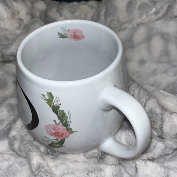 Prima design monogram D mug - Picture 5 of 8
